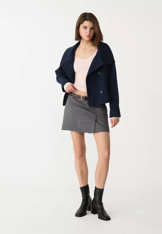 Short double-breasted high neck coat