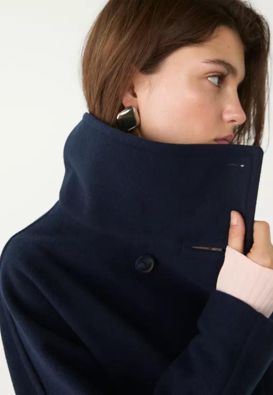 Short double-breasted high neck coat